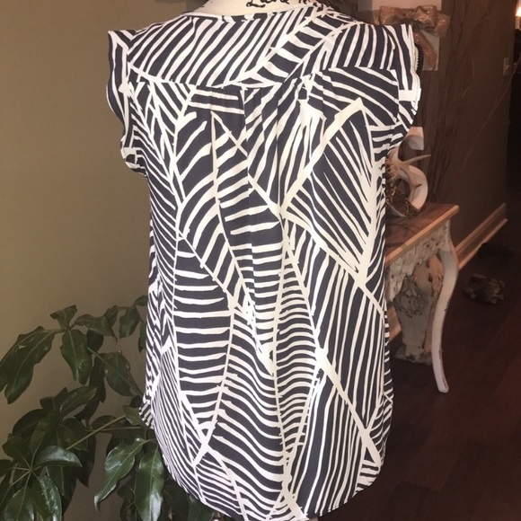 Loft Ruffled Sleeve Blouse - Picture 4 of 6